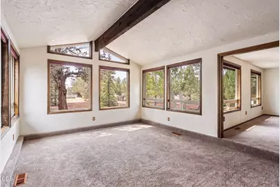 64699 McGrath Road, Bend, OR 97701 - Photo 4