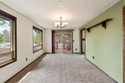 64699 McGrath Road, Bend, OR 97701 - Photo 10