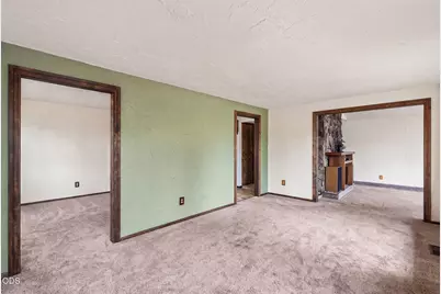 64699 McGrath Road, Bend, OR 97701 - Photo 12