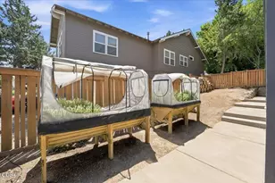 3042 NW Craftsman Dr, Bend, OR 97703 - Photo 58