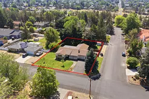 1711 SW 17th St, Redmond, OR 97756 - Photo 40