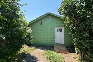 1762 Main St, Klamath Falls, OR 97601 - Photo 2