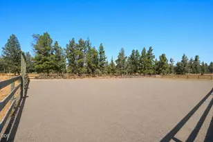 69175 Holmes Rd, Sisters, OR 97759 - Photo 40