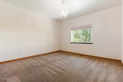 69175 Holmes Road, Sisters, OR 97759 - Photo 18