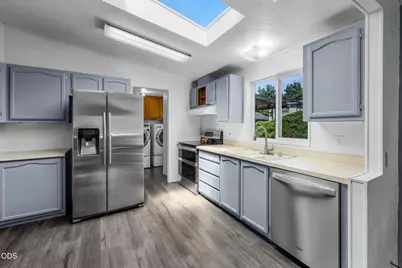 1515 NW Fir Avenue #UNIT 65, Redmond, OR 97756 - Photo 4