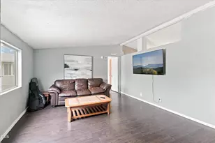 222 Meadow Ln, Eagle Point, OR 97524 - Photo 6