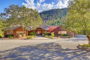 2459 Little Applegate Rd, Jacksonville, OR 97530 - Photo 2