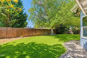 1057 Brookdale Ave, Medford, OR 97504 - Photo 4