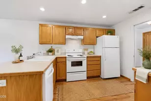 1057 Brookdale Ave, Medford, OR 97504 - Photo 14