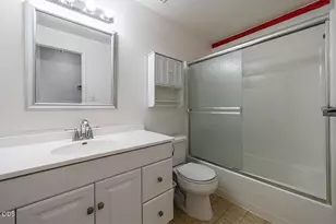 598 Laurel St, Eagle Point, OR 97524 - Photo 12