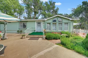 9561 Hwy-140, Eagle Point, OR 97524 - Photo 2