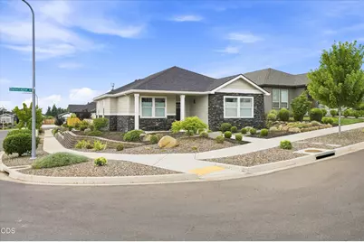 3117 Delorraine Drive, Medford, OR 97504 - Photo 1