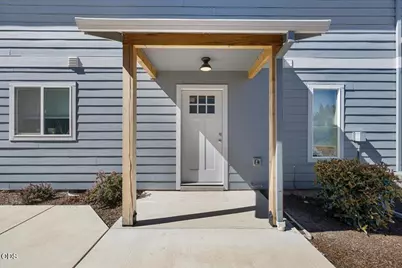 221 Dano Drive, Phoenix, OR 97535 - Photo 2