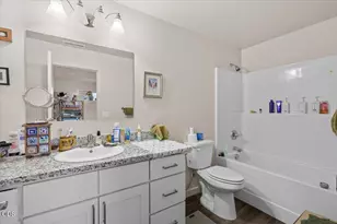 221 Dano Dr, Phoenix, OR 97535 - Photo 10