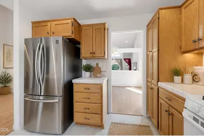 851 Ridgeway Circle, Medford, OR 97504 - Photo 18