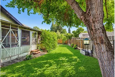 851 Ridgeway Circle, Medford, OR 97504 - Photo 4
