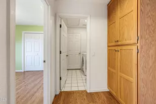 851 Ridgeway Cir, Medford, OR 97504 - Photo 28