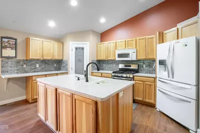 21238 Darby Court, Bend, OR 97702 - Photo 8