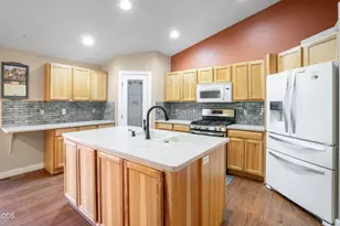 21238 Darby Court, Bend, OR 97702 - Photo 8