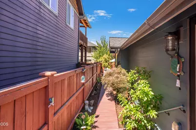 21238 Darby Court, Bend, OR 97702 - Photo 30