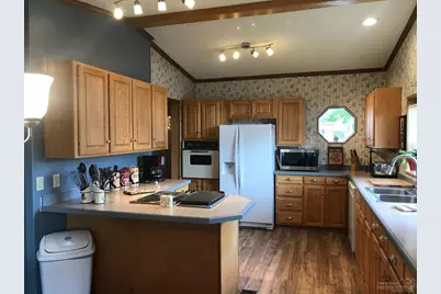 1001 SE 15th Street #12, Bend, OR 97702 - Photo 4
