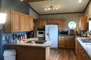 1001 SE 15th St, Bend, OR 97702 - Photo 4