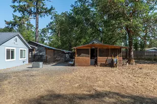 2524 Rockydale Rd, Cave Junction, OR 97523 - Photo 12