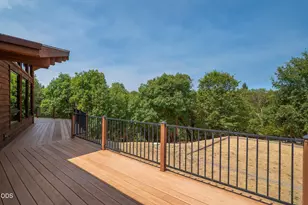 616 Mountain Paradise Dr, Grants Pass, OR 97526 - Photo 40