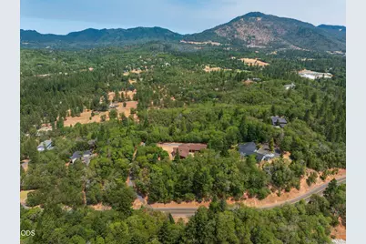 616 Mountain Paradise Drive, Grants Pass, OR 97526 - Photo 58