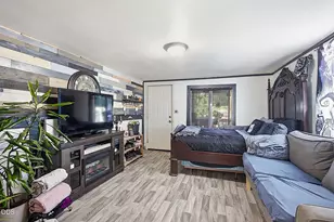 1550 Carnahan Dr, Grants Pass, OR 97527 - Photo 4