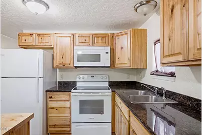 1741 Rogue River Highway, Grants Pass, OR 97527 - Photo 36