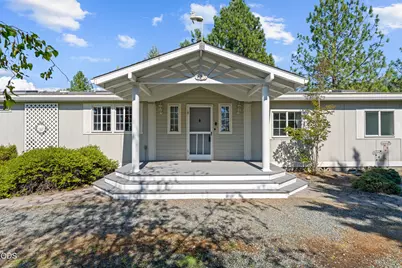 220 Burton Drive, Grants Pass, OR 97527 - Photo 1