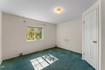 220 Burton Drive, Grants Pass, OR 97527 - Photo 24