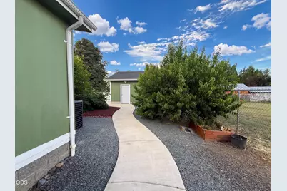 788 Garfield Street, Medford, OR 97501 - Photo 6