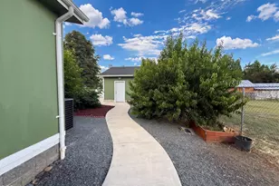 788 Garfield St, Medford, OR 97501 - Photo 6