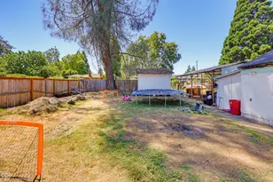 1407 Dakota Ave, Medford, OR 97501 - Photo 24