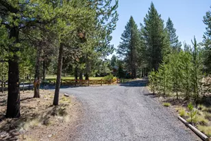 54440 Huntington Rd, Bend, OR 97707 - Photo 32