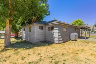 810 Wocus St, Klamath Falls, OR 97601 - Photo 14