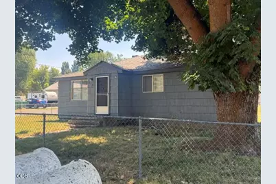 810 Wocus Street, Klamath Falls, OR 97601 - Photo 2