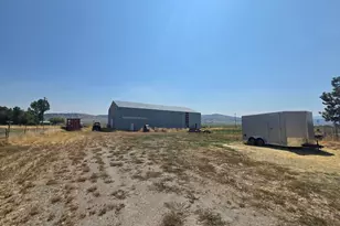 42978 Walnut St, Beatty, OR 97621 - Photo 2
