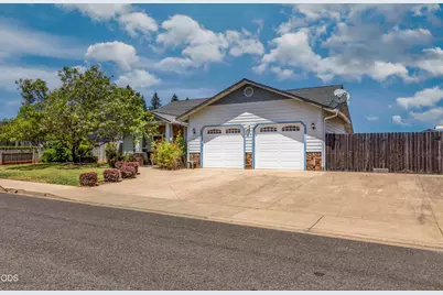 317 Gamay Drive, Cave Junction, OR 97523 - Photo 2