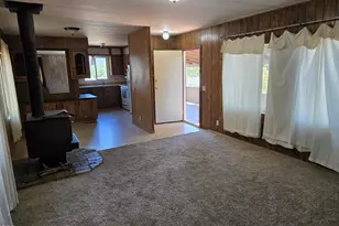 4618 Redwood Ave, Grants Pass, OR 97527 - Photo 4