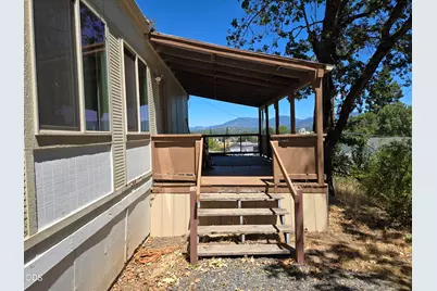 4618 Redwood Avenue, Grants Pass, OR 97527 - Photo 2