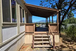 4618 Redwood Ave, Grants Pass, OR 97527 - Photo 2