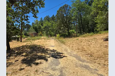 4618 Redwood Avenue, Grants Pass, OR 97527 - Photo 20