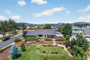 83 Hidden Valley Dr, Eagle Point, OR 97524 - Photo 46