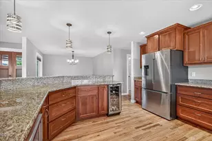 83 Hidden Valley Dr, Eagle Point, OR 97524 - Photo 14