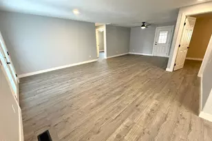 2607 Castle Cir, White City, OR 97503 - Photo 18