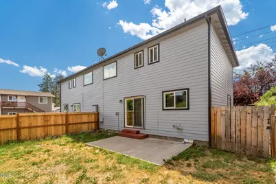740 E Cascade Avenue, Sisters, OR 97759 - Photo 6