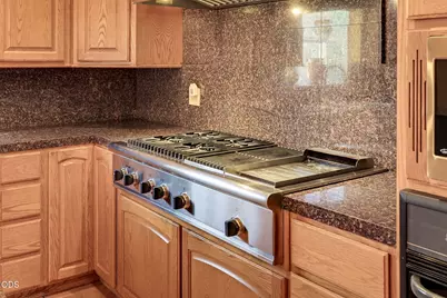 935 S 3rd Street, Jacksonville, OR 97530 - Photo 24